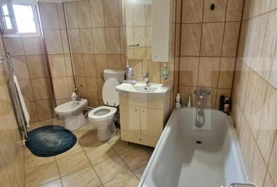 Apartament cu 5 camere decomandat în Trident - 9