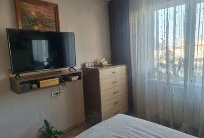 Apartament cu 3 camere decomandat în Circumvalațiunii - 3