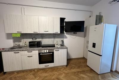 Apartament cu 3 camere semidecomandat, mobilat în Gara de Nord - 10