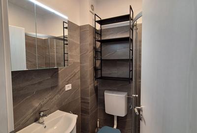 Garsonieră decomandată în Central