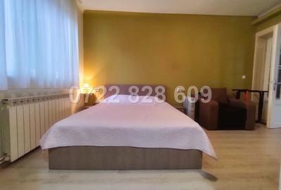 Piata Romana, langa Ambasada Angliei, 4 camere - 1