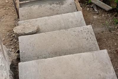 Casă cu Teren 130 Mp în Central - 1