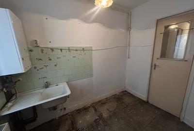Apartament cu 3 camere decomandat în Micro 16 - 5