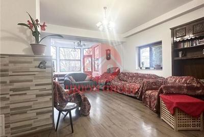 Casă cu 6 camere cu Teren 1000 Mp în Central - 16