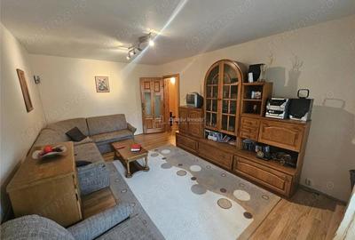 Resita, 4 Cam. Dec., Mobilat+Utilat, Et. 2, Micro 4 - 5