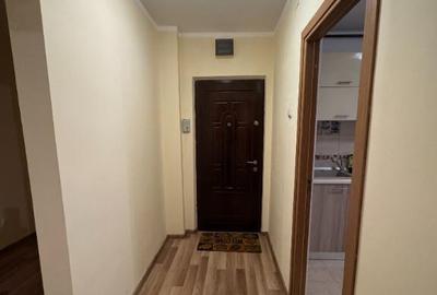 Vand apartament cu 3 camere decomandat - 2