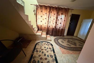 Casă individuală cu 16 camere cu Garaj în Spătaru - 10