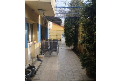 Casă individuală cu 7 camere cu Canalizare în Splaiul Unirii - 2