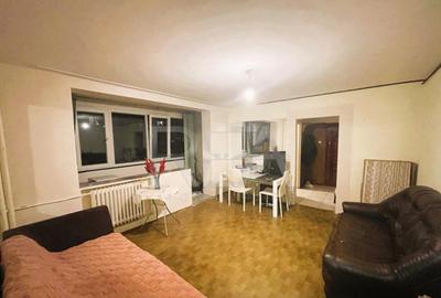 Apartament cu 3 camere semidecomandat, mobilat în Teiul Doamnei