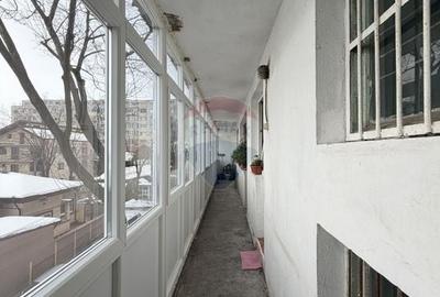 Apartament cu 3 camere semidecomandat, mobilat în Giulești - 18