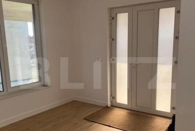 Casă cu 4 camere cu Teren 300 Mp în Central - 3