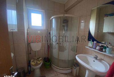 Casă cu 4 camere în Central - 7