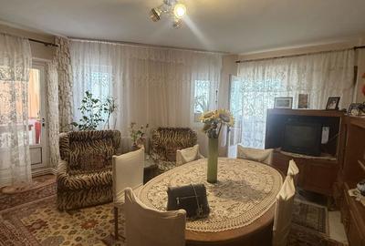 Apartament cu 2 camere decomandat în Far - 4
