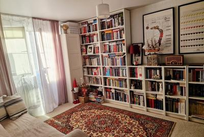 Apartament  2 camere+ boxa la 1 min distanta de metrou