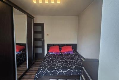 Apartament cu 4 camere decomandat în George Enescu