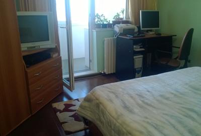 Apartament cu 4 camere decomandat, mobilat în Gara - 13