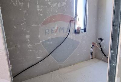 Casă cu 5 camere cu Teren 900 Mp în Recea - 6