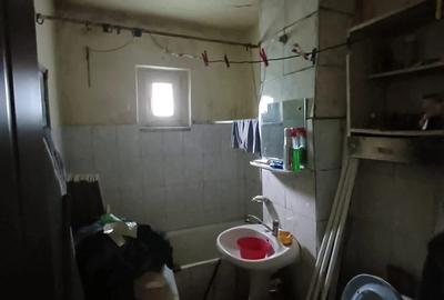 De vanzare apartament cu 2 camere, de renovat, 40.000 euro - 2