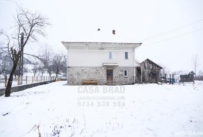 Casă cu 5 camere cu Teren 1373 Mp în Brad - 5