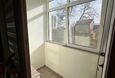 Apartament cu 2 camere semidecomandat, mobilat în Km 4-5 - 9