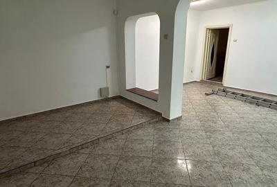 Apartament 4 camere, suprafata generoasa, zona  Dacia - 9