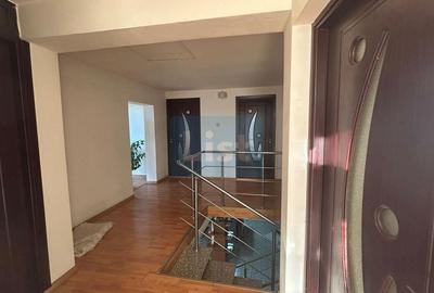 Casă cu 8 camere cu Canalizare în Drăguțești - 11