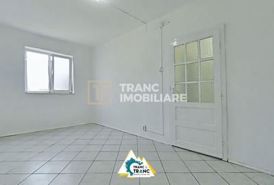 Apartament cu 3 camere semidecomandat în Central - 3