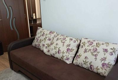 Garsonieră decomandată în Central - 2