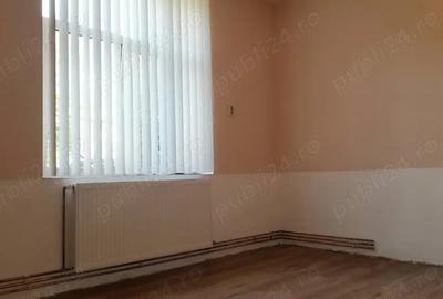 Casă cu 3 camere cu Teren 186 Mp în Elisabetin - 2