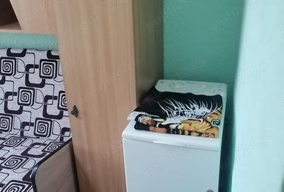 Vind garsoniera confort redus 12 m patra?i Suceava zona Burdujeni gara garsoniera este la etaj 3. - 5