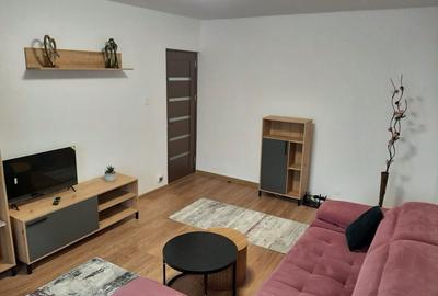 Apartament cu 2 camere decomandat în Rovine - 2
