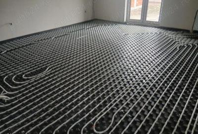 Casă cu 4 camere cu Teren 310 Mp în 1 Decembrie