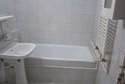 Apartament cu 3 camere decomandat în Dacia - 6
