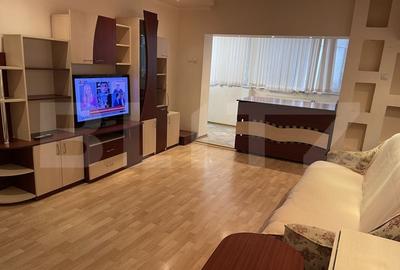 Apartament 4 camere, 80 mp, zona Nicolina - 1