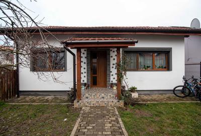 Casă cu 2 camere cu Teren 300 Mp în Moșnița Veche - 2