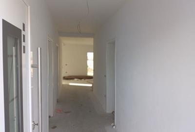 Casă cu 3 camere în Sânandrei - 3