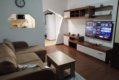 Garsonieră decomandată în Podu Roș