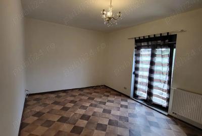 Casă cu 5 camere cu Teren 260 Mp în Tunari