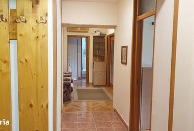 Apartament cu 3 camere decomandat în Rahova - 5