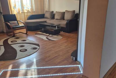 Apartament cu 3 camere decomandat în Vama - 7