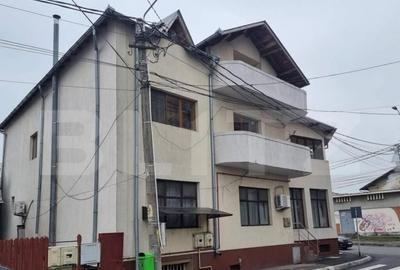 Casa/Vila suprafata utila 547mp, P + Etaj, Zona Central - 8