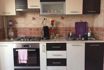 Apartament cu 2 camere decomandat, mobilat în Cug - 2