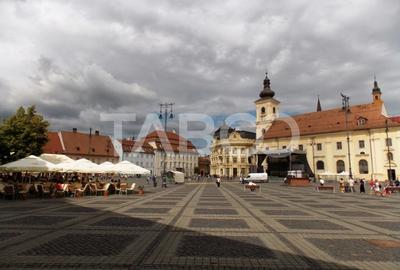 Spatiu comercial de vanzare 56 mpu cu vitrina Sibiu Centrul Istoric - 1