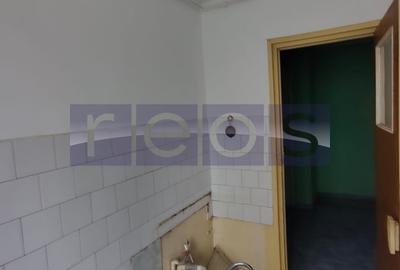 VANZARE GARSONIERA SPATIOASA I LIBERA I METROU I RAUL DOAMNEI - 5