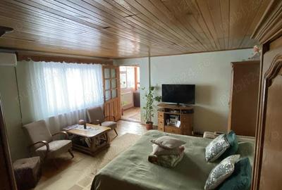 Casă cu 6 camere în Central - 9