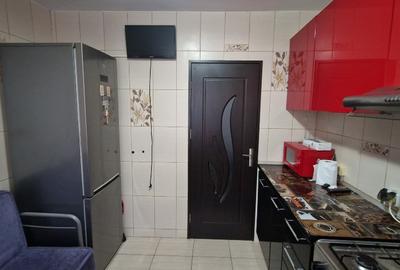 Se ofera spre inchiriere un apartament cu 2 camere, aflat intr-un bloc din zona - 7