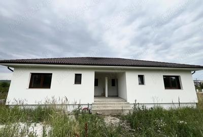 Casa tip duplex de vanzare 2 apartamente moderne, 70 mp utili fiecare - 125.000 apartament