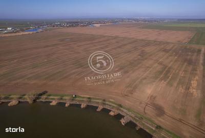 Spațiu comercial, în Pasărea - 2