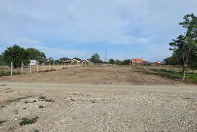 Teren cur?i - construc?ii, cartier Sisesti - 2