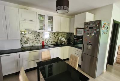 Casă cu 3 camere cu Teren 85 Mp în Central